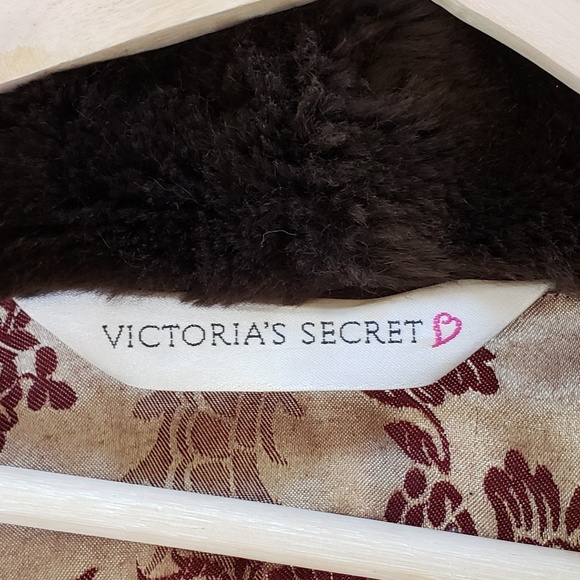 Vintage Victoria secrets robe - Picture 5 of 5